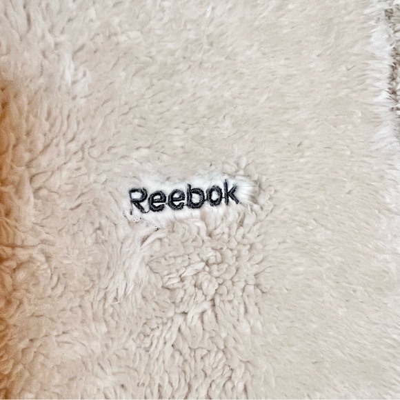 REEBOK Mock Neck 1/4 Zip Sherpa Sweatshirt. Size Large - Picture 7 of 9